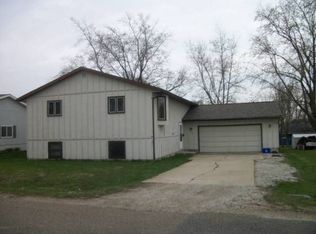 308 Cottage St NW, Shellsburg, IA 52332