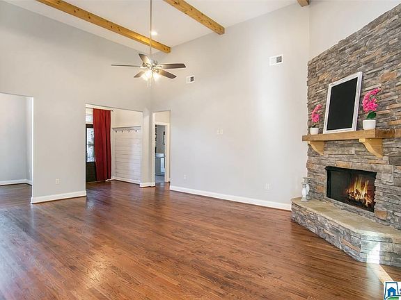5th image of 221 Grey Oaks Ct