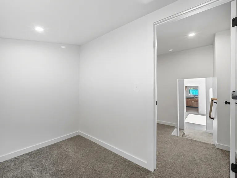 64 Leighton Rd — Photo 21