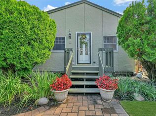 29 Vine Rd, Rocky Point, NY 11778