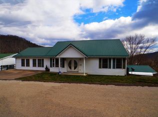 216 High St, Irvine, KY 40336