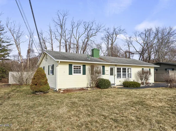 51 Bushey Rd, Pittsfield, MA 01201
