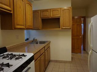 3430 42nd St APT 2L, Long Island City, NY 11101