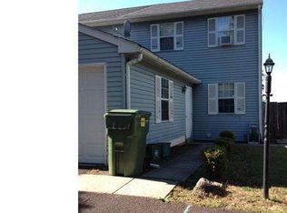 407 Edgewood Dr, Telford, PA 18969