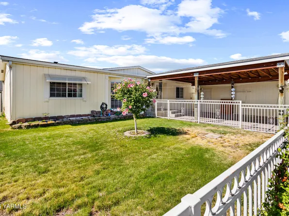 1004 N 34th Ave Unit 20, Yakima, WA 98902