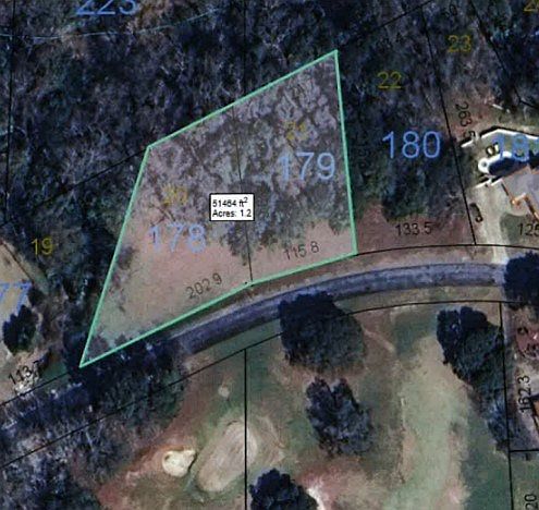 2nd image of 20&21 Pebble Beach Dr