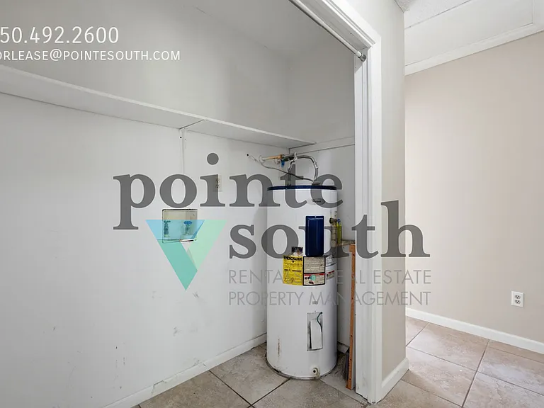 6413 Schoel Ln — Photo 8