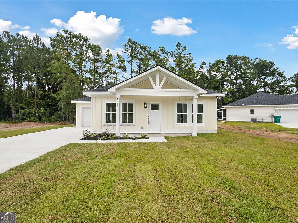 1st image of 1026 Cottage Way