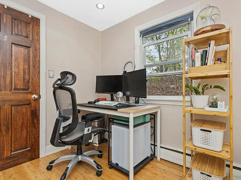 20 Miller St #11 — Photo 9
