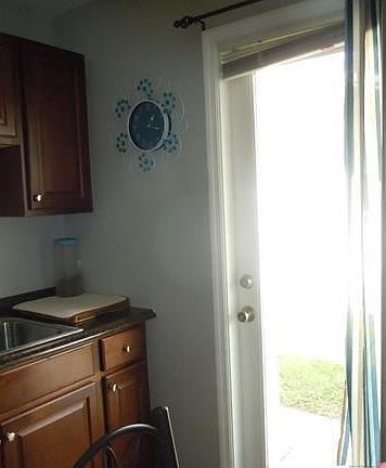 4th image of 10579 Ragsdale St #B
