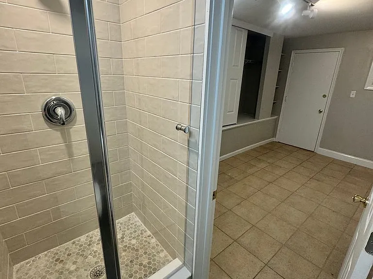 808 S 2nd St #1D — Photo 11