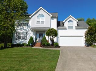 4003 Glaze Rd, Johnson City, TN 37601