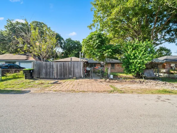 1302 San Jacinto Ave, Richmond, TX 77469