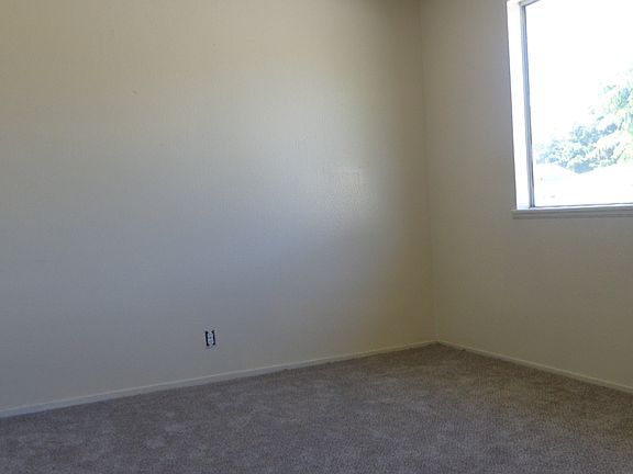 4th image of 1108 Casita Dr APT 3