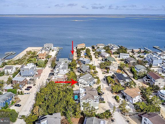2nd image of 1072C Long Beach Blvd