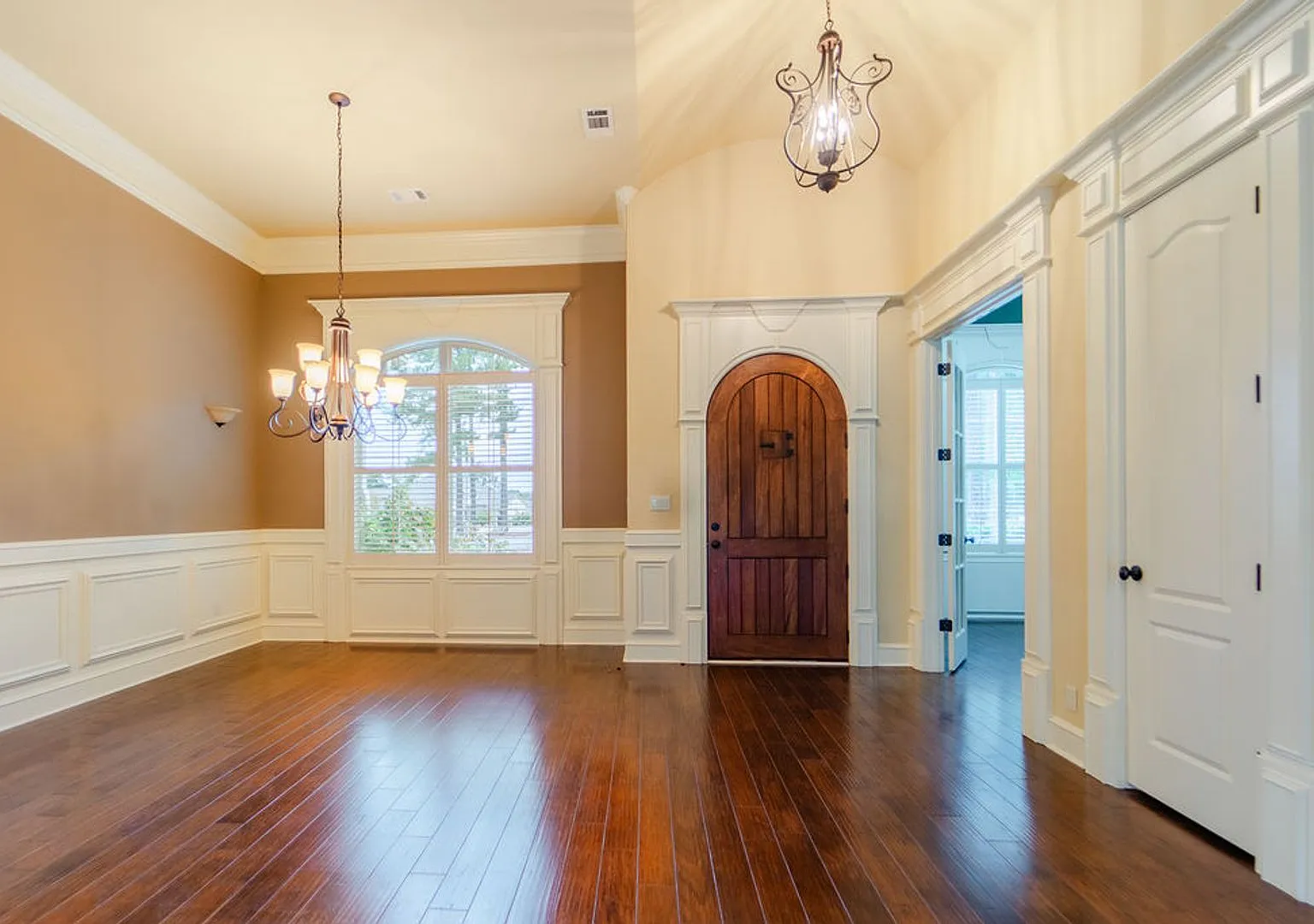 Dream Home on Isabella Golf Course!! — Photo 3