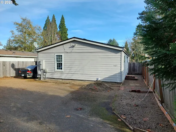 1621 Filbert St, Forest Grove, OR 97116