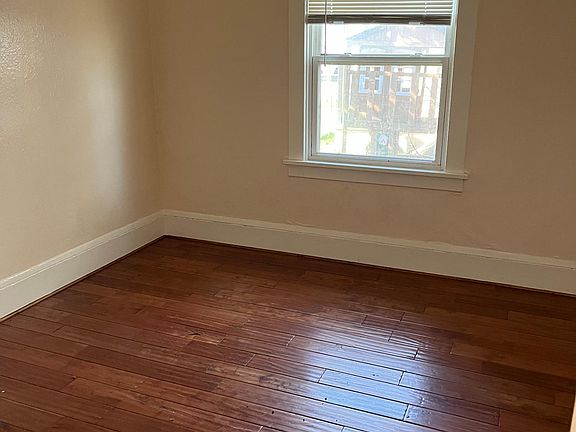 2nd image of 343 E Noble St #343