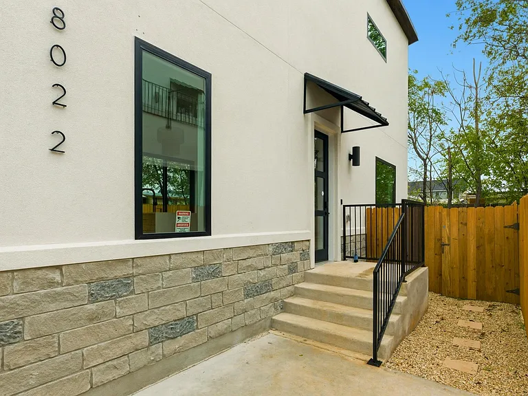 802 Philco Dr #2 — Photo 28