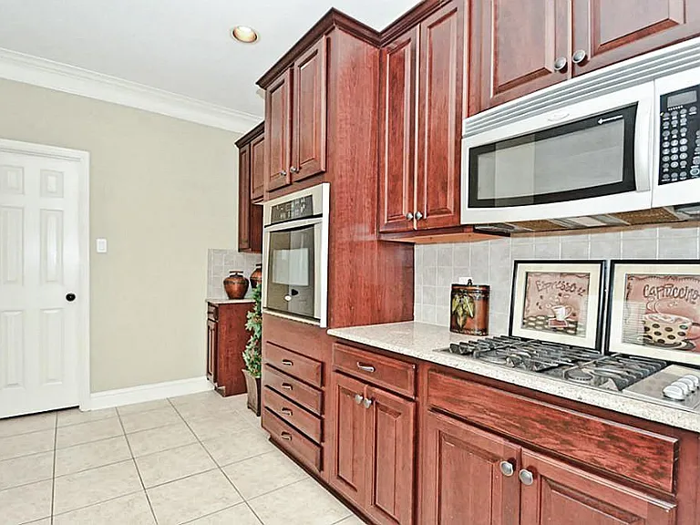 12225 Medina Lake Dr — Photo 12