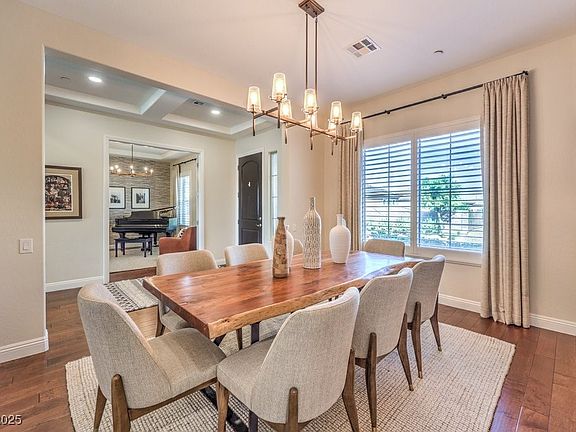 2nd image of 2529 Luberon Dr