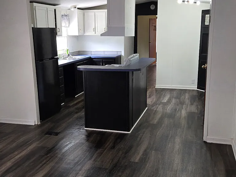 living room/kitchen/dining room