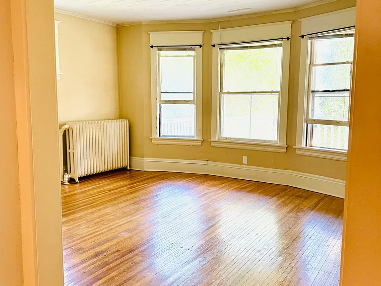 1157 Hague Ave #2 — Photo 5