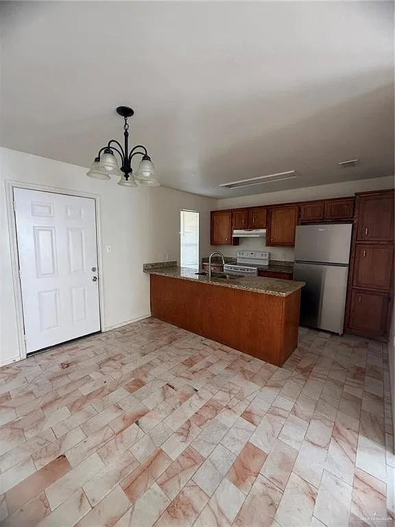 2 bed, 2.0 bath, 1120 sqft, $850 — Photo 3