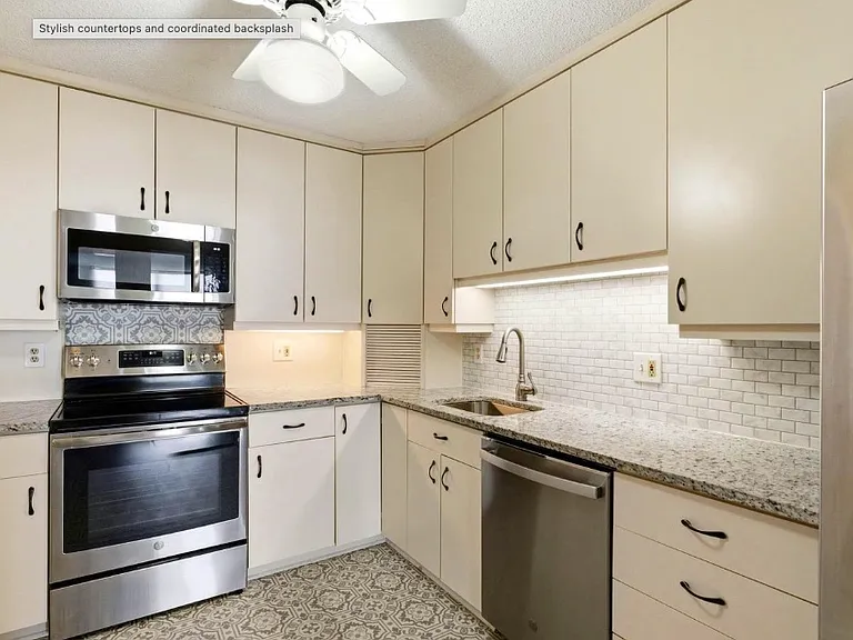 205 E Joppa Rd #1809-B-1809 — Photo 3