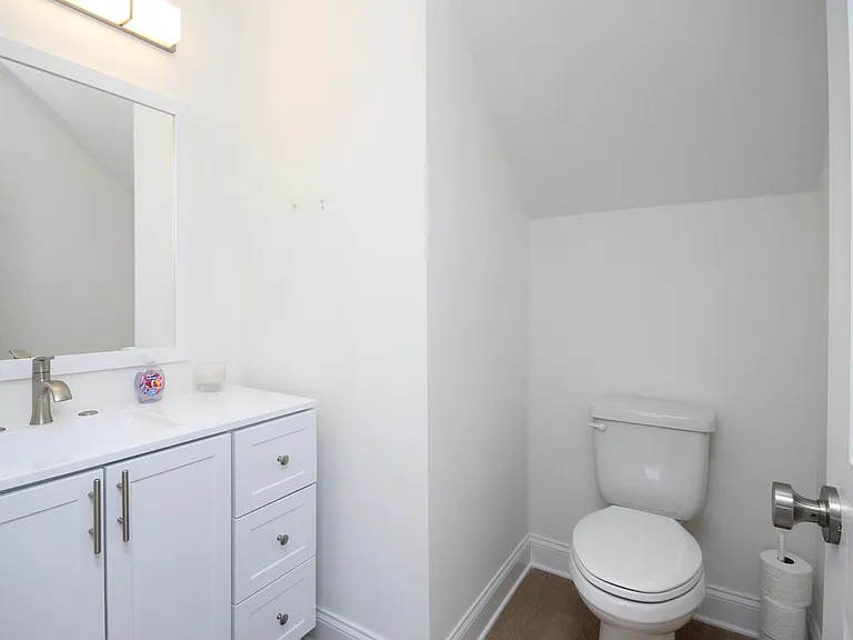 1076 Startown Rd — Photo 17