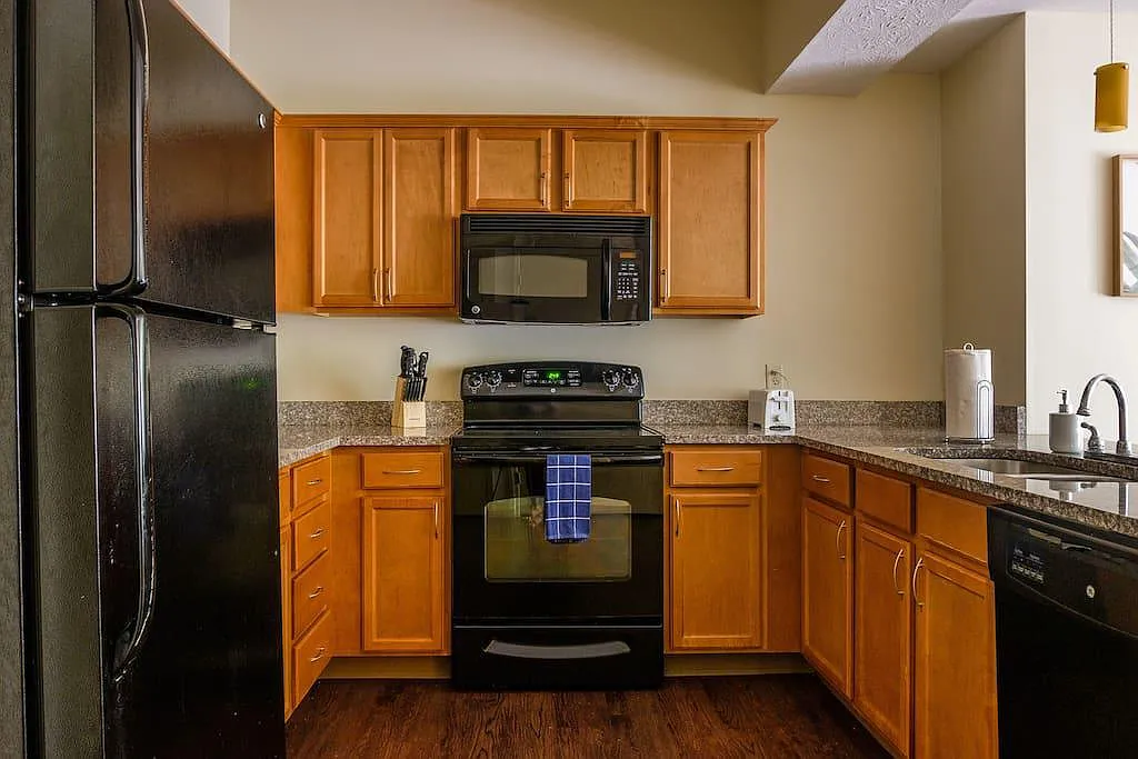 Portal Place Apartments — Photo 1