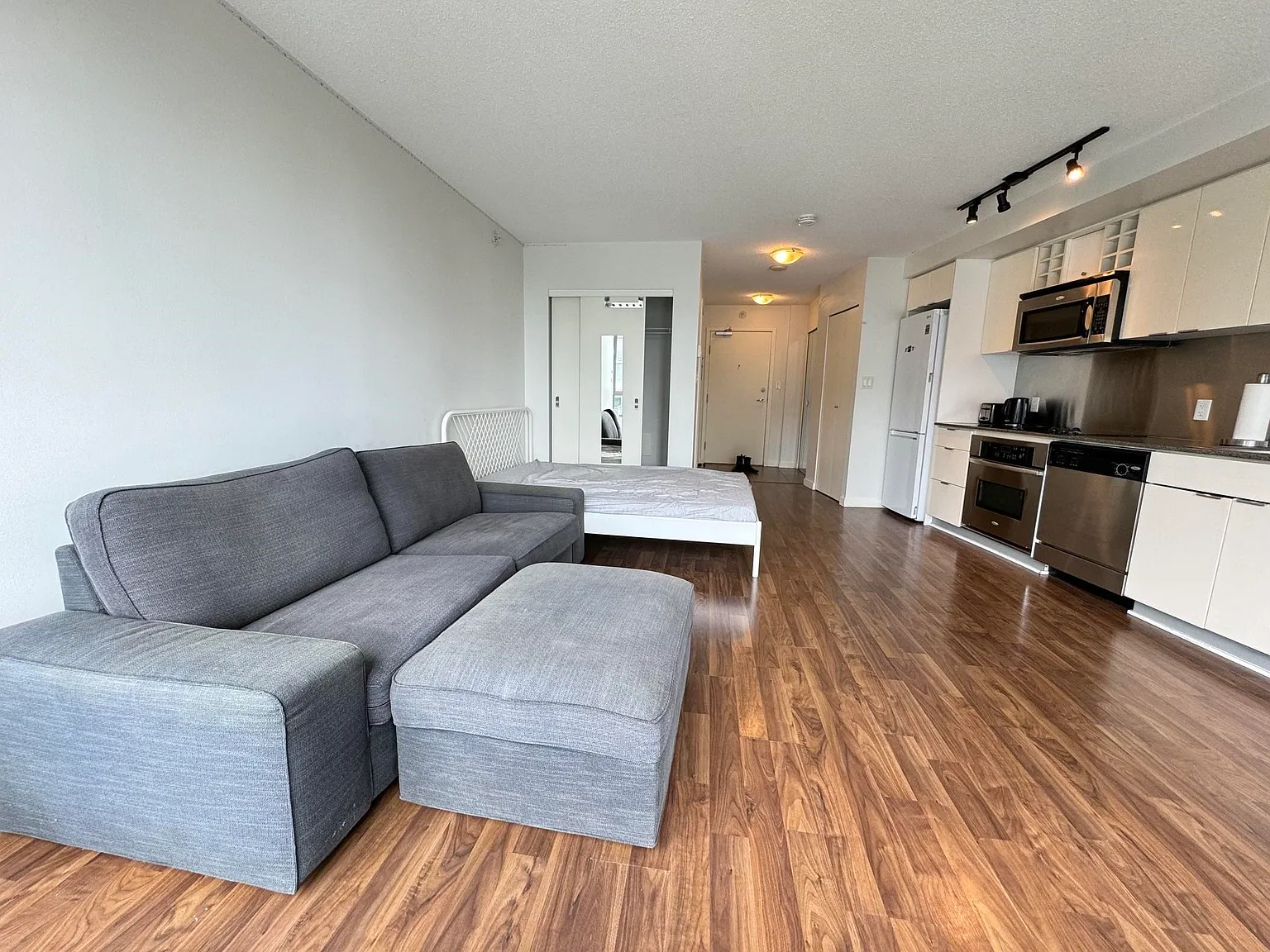 Studio, 442 sqft, $2,250 — Photo 4
