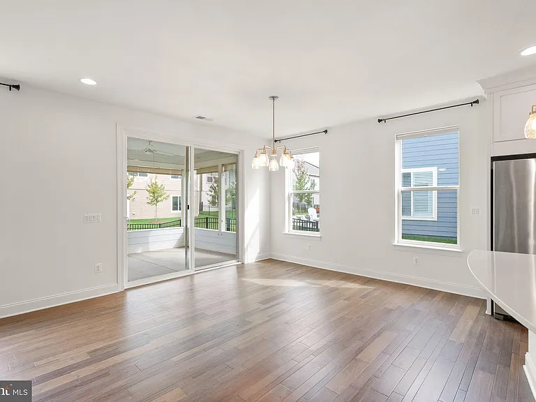121 Cowbird St — Photo 19