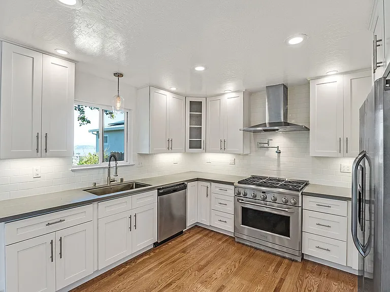 8 Stephens Ct — Photo 16