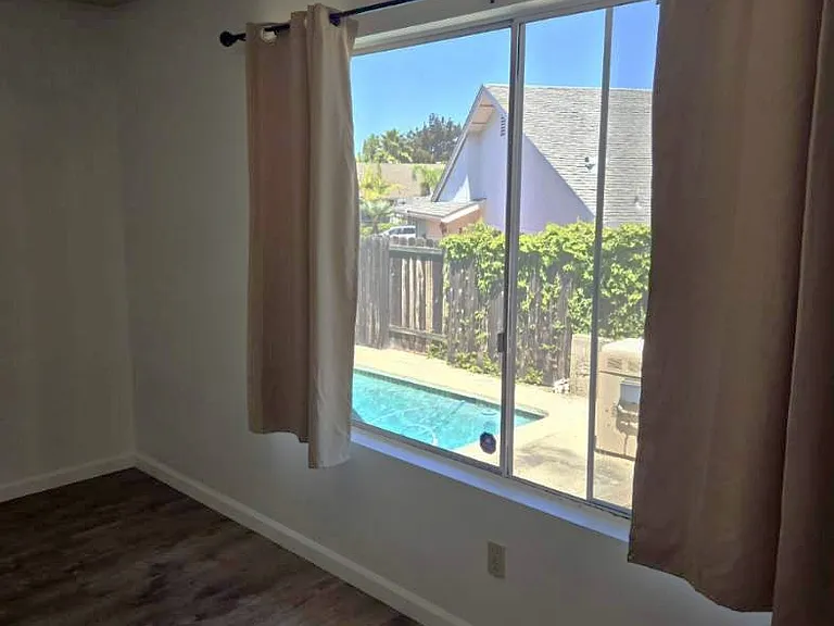 6321 Benhurst Ct — Photo 17