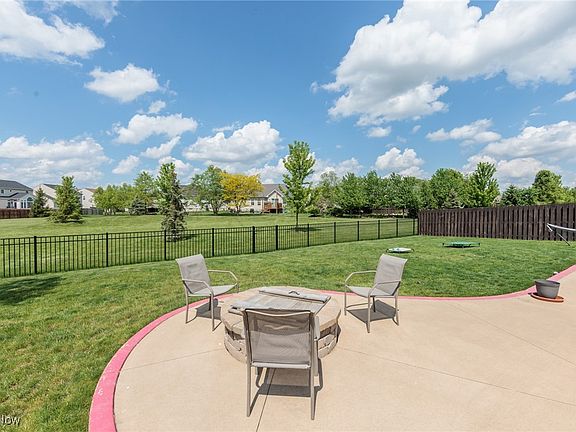 4th image of 5191 Sun Meadow Dr