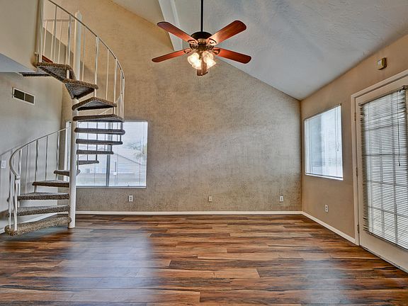 4th image of 19820 N 13th Ave Unit 207
