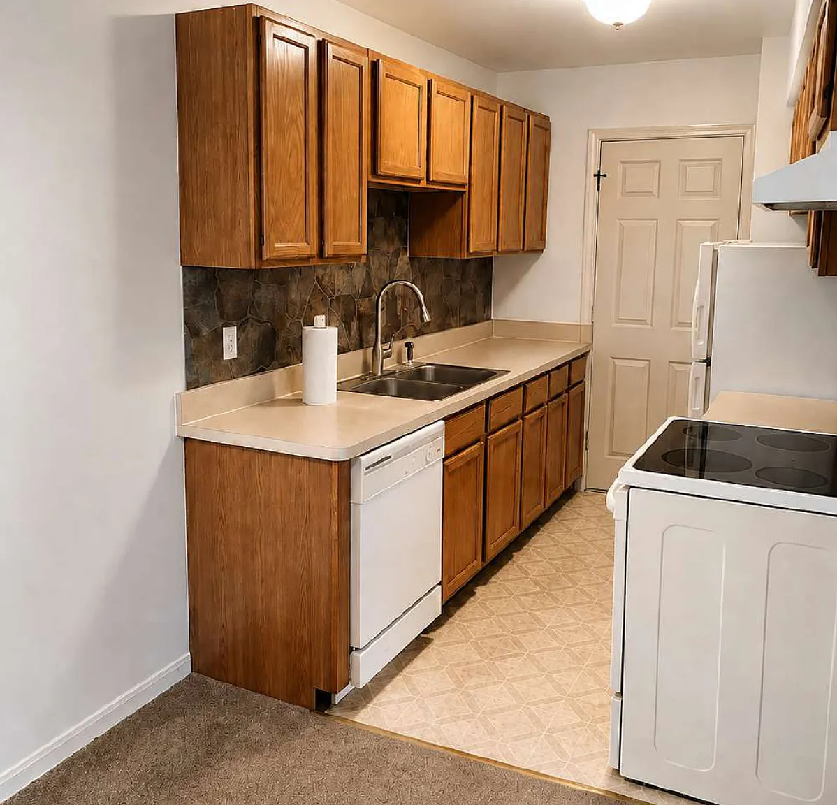 2 bed, 1.5 bath, 1012 sqft, $1,750 — Photo 2