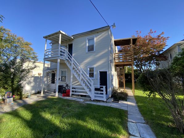 241 York St