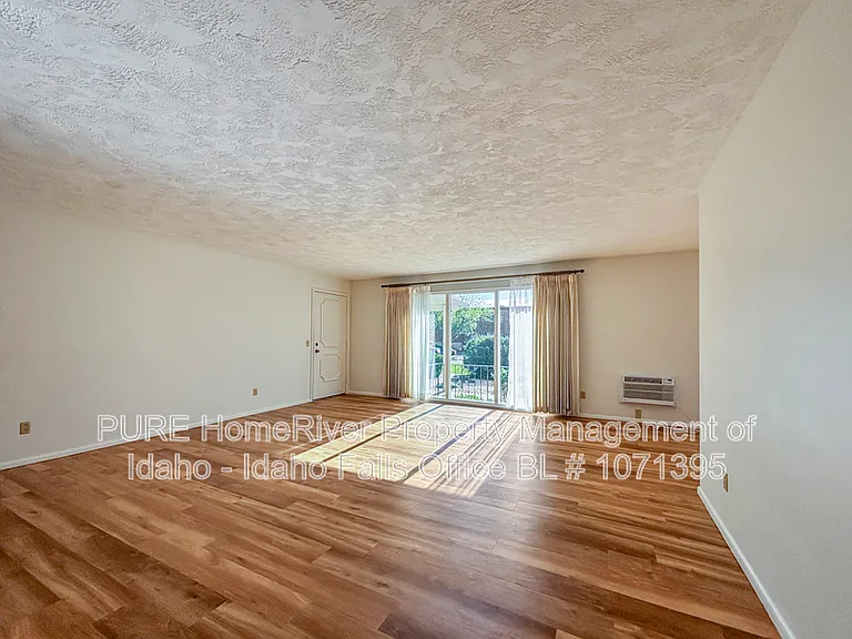 1830 Balboa Dr #K — Photo 5