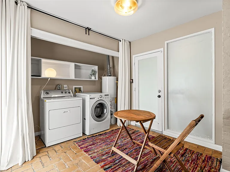 1202 Hawthorne St — Photo 25