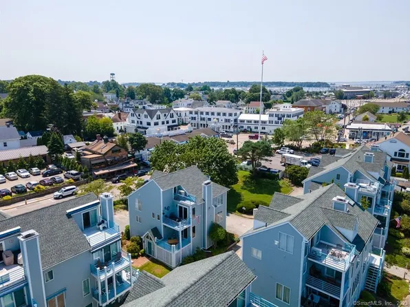 5 Holmes Street #D11, Stonington, CT 06355