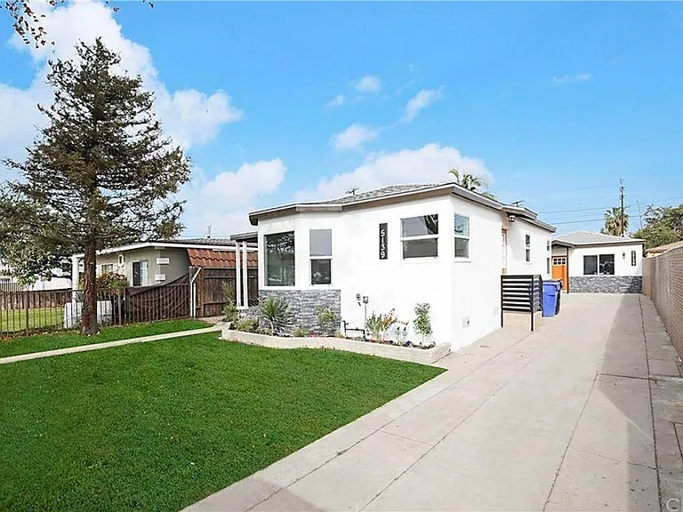 McCallum Ave — Photo 2