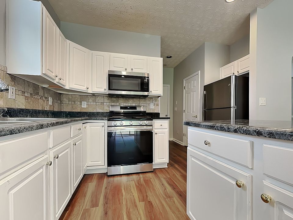1st image of 4120 Medlock Park Dr