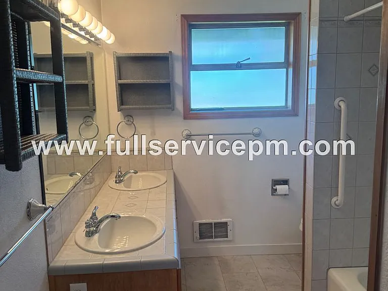 625 Avenue B #1 — Photo 17