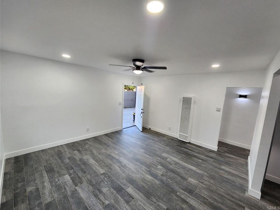 1st image of 714 W 95th St #2