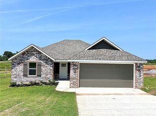 119 Youngblood Pl, Huntsville, AR 72740