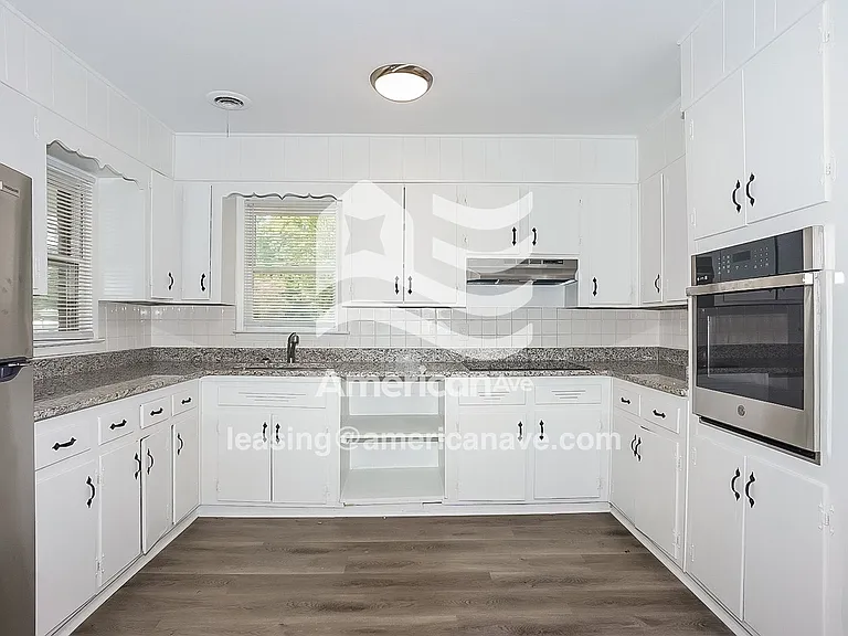 741998_005_wm_-_kitchen_12993582.jpg