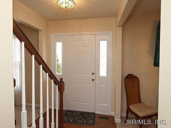 4th image of 301 Sierra Ct