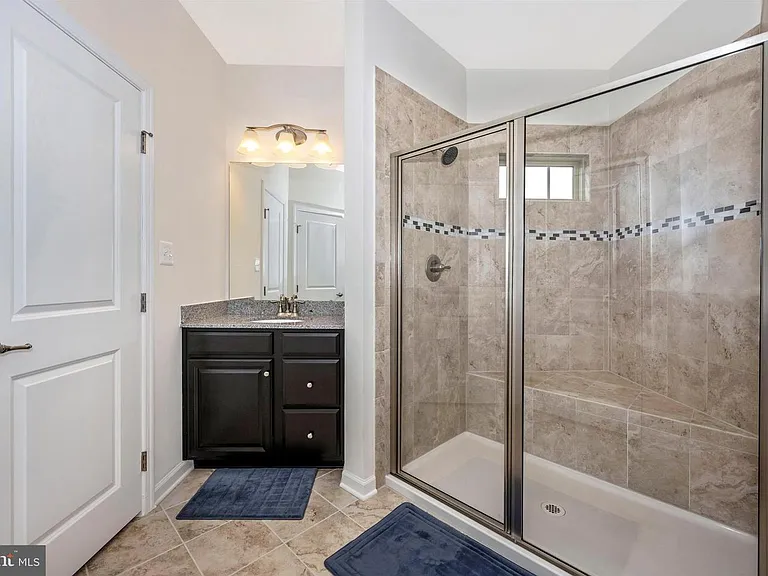 6426 Walcott Ln — Photo 12